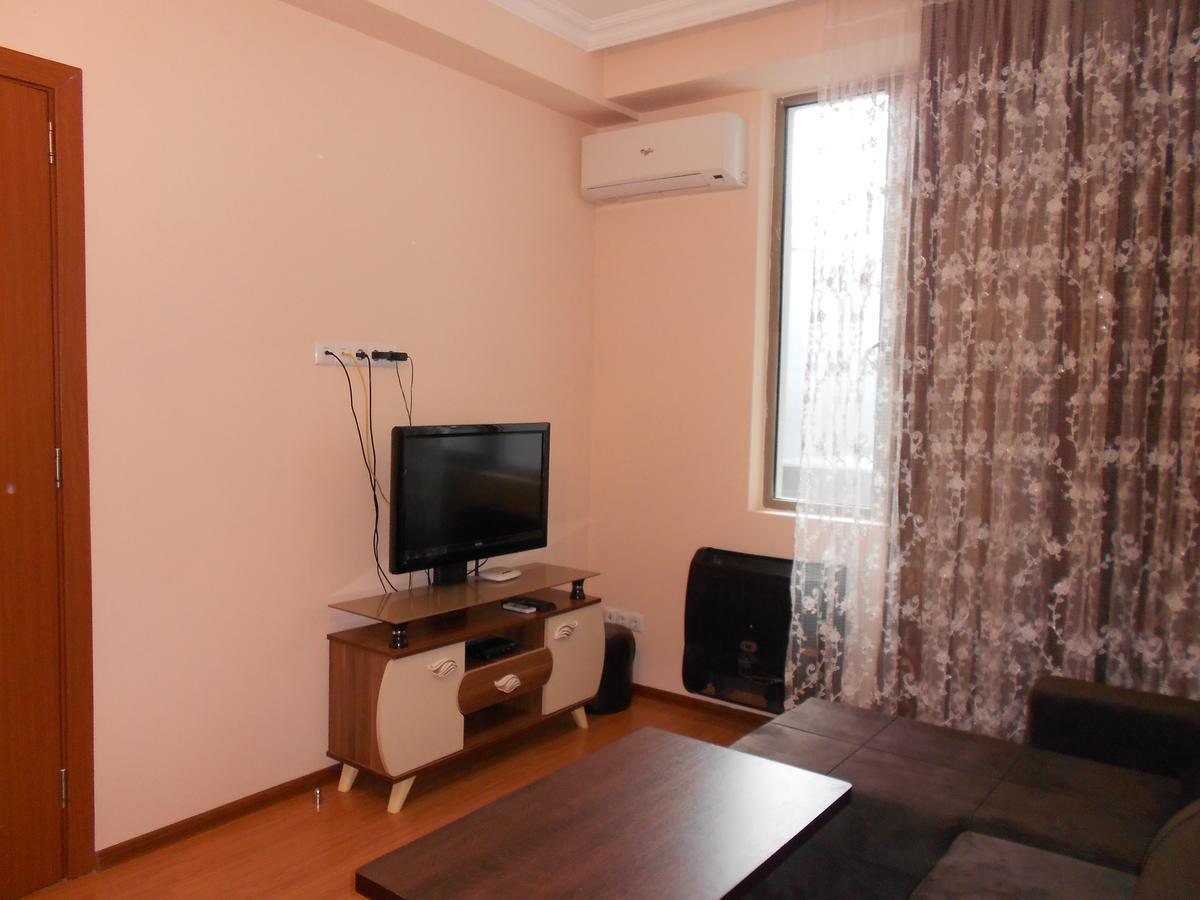 Ucha'S Apartment Батумі Екстер'єр фото