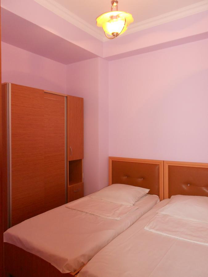 Ucha'S Apartment Батумі Екстер'єр фото