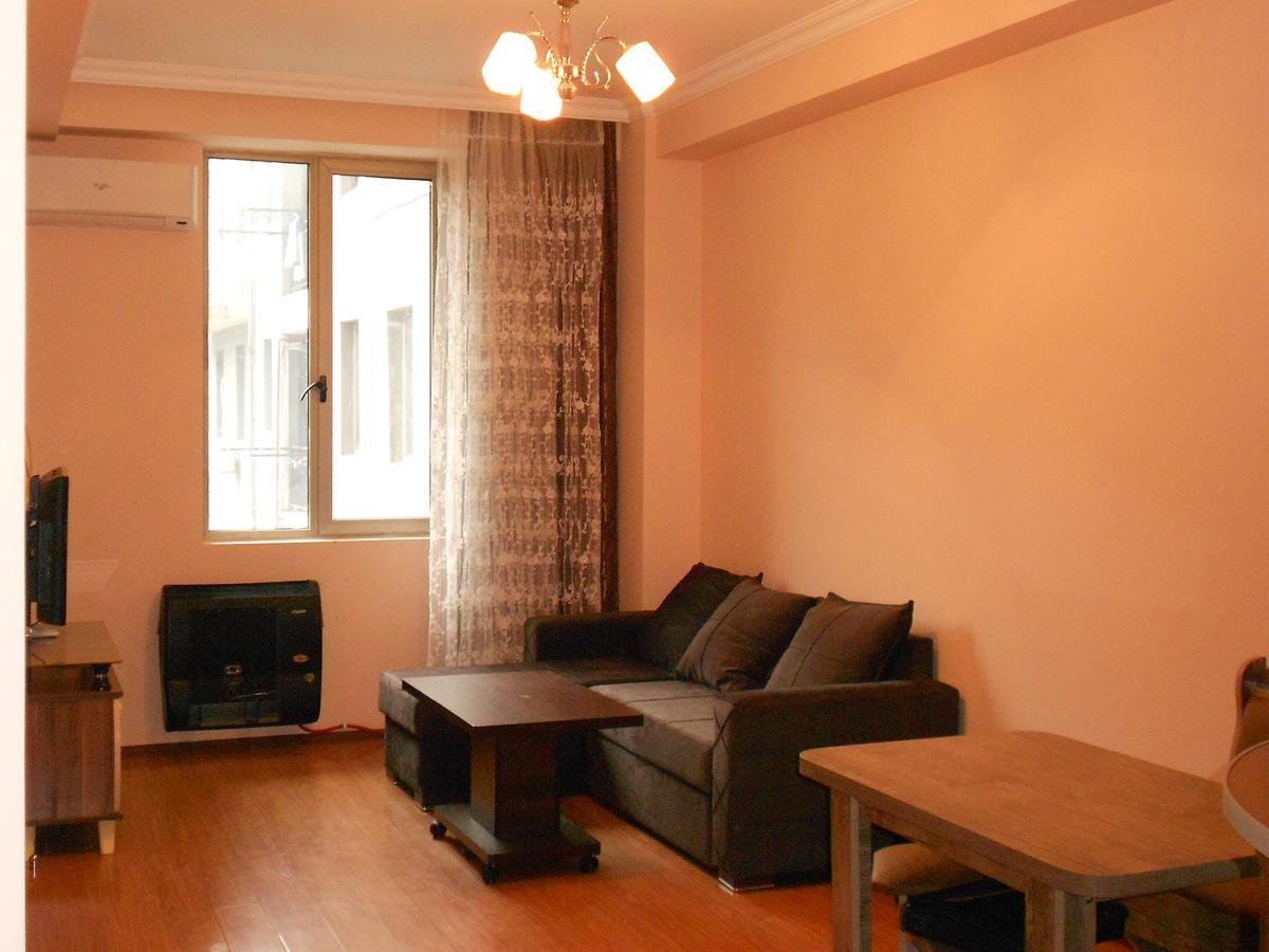 Ucha'S Apartment Батумі Екстер'єр фото